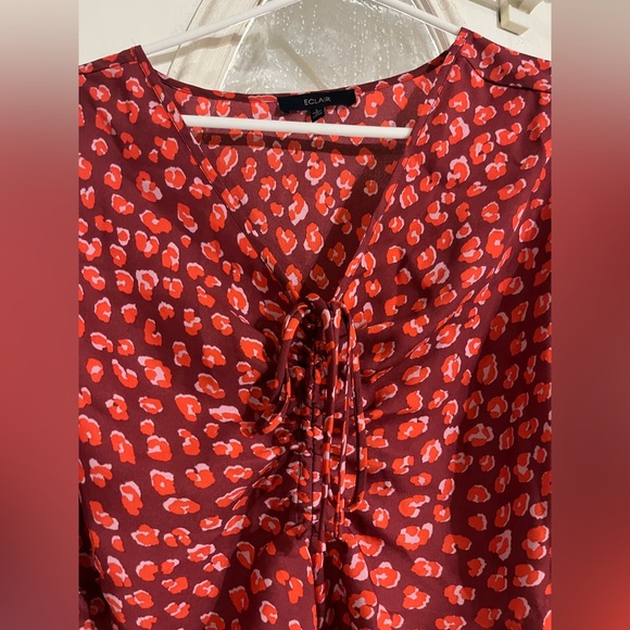 Red blouse with side zipper - Picture 2 of 5